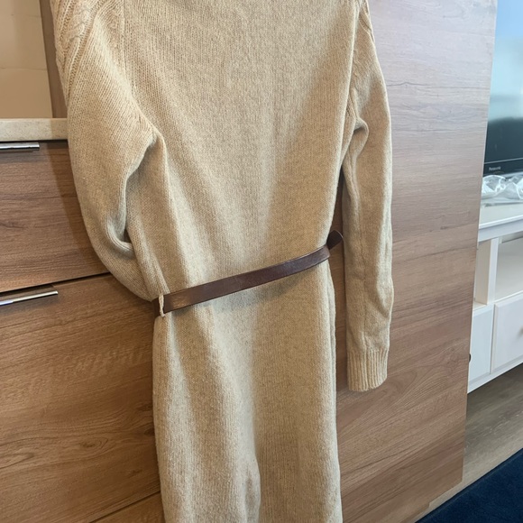 Stunning Maternity Collection Size Small - Picture 13 of 16